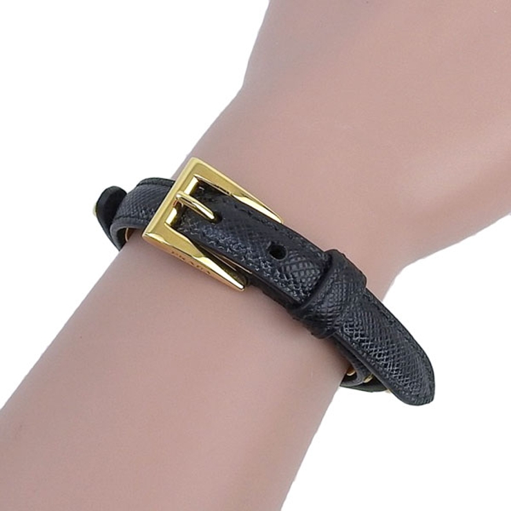 中古・古着通販】PRADA (プラダ) レザーブレスレット ホワイト