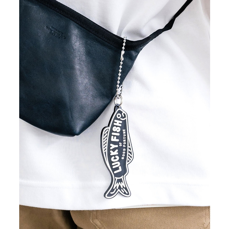 FISH(ブラック) | キーホルダー アクリル アニマル | Rocky Monroe