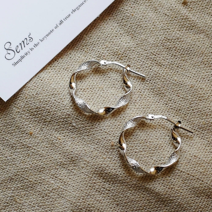 AURA｜シルバー925 ウェーブ フープ ピアス “wave hoop pierce