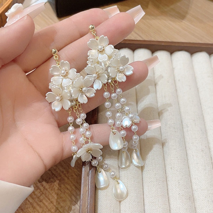 ロングピアス 揺れる 花 | shoppinggo | 詳細画像4 