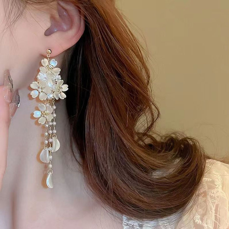 ロングピアス 揺れる 花 | shoppinggo | 詳細画像12 