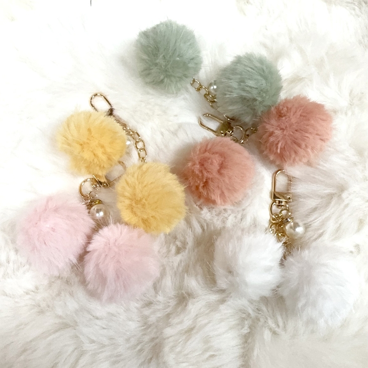 ふあふあ可愛いチャーム ポンポン ファーチャーム ふわふわ[品番：JRKW0005183