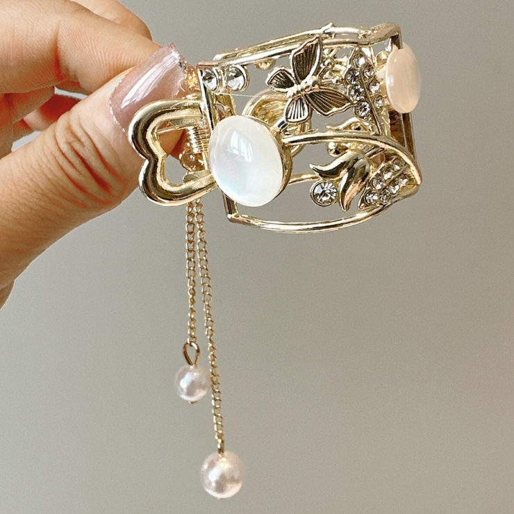 B蝶々 | キラキラヘアクリップ はな ゆらゆらチェーン付き | shoppinggo