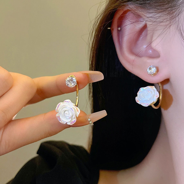 ホワイト | ピアス はな モチーフピアス | shoppinggo