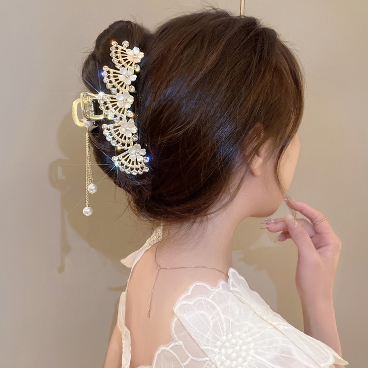 ゴールド | ヘアクリップ はなバレッタ ゆらゆらチェーン付き | shoppinggo