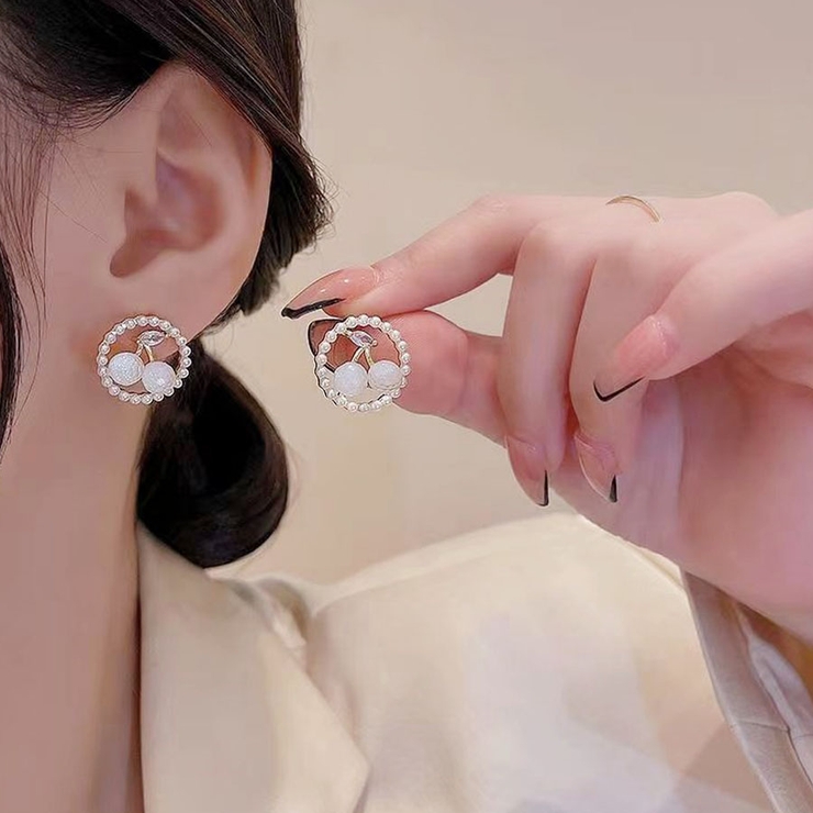 ホワイト | ピアス さくらんぼ 可愛いピアス | shoppinggo