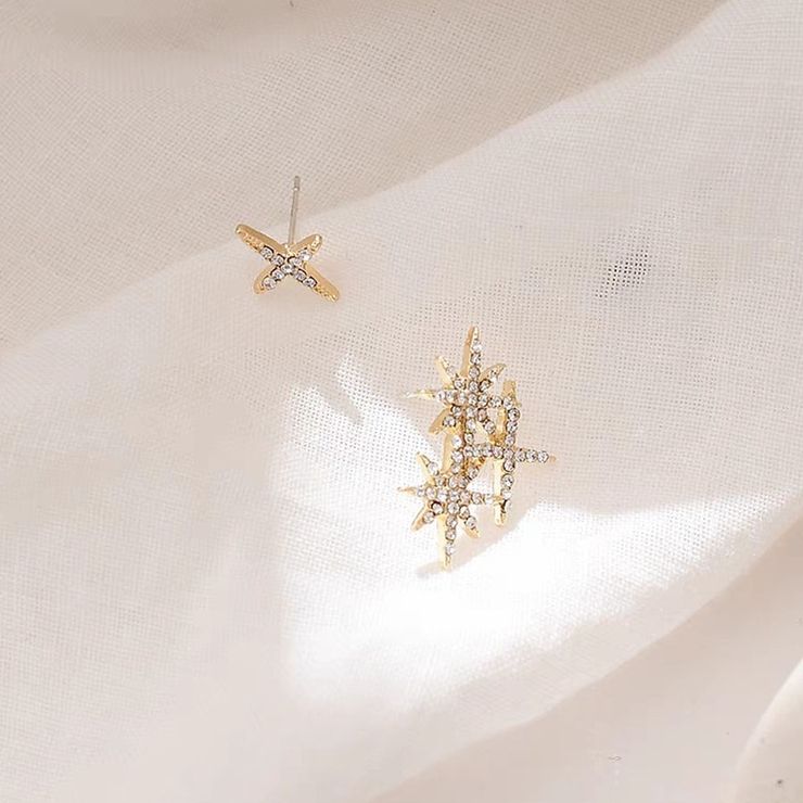ピアス 星 キラキラ[品番：JRKW0002728]｜shoppinggo