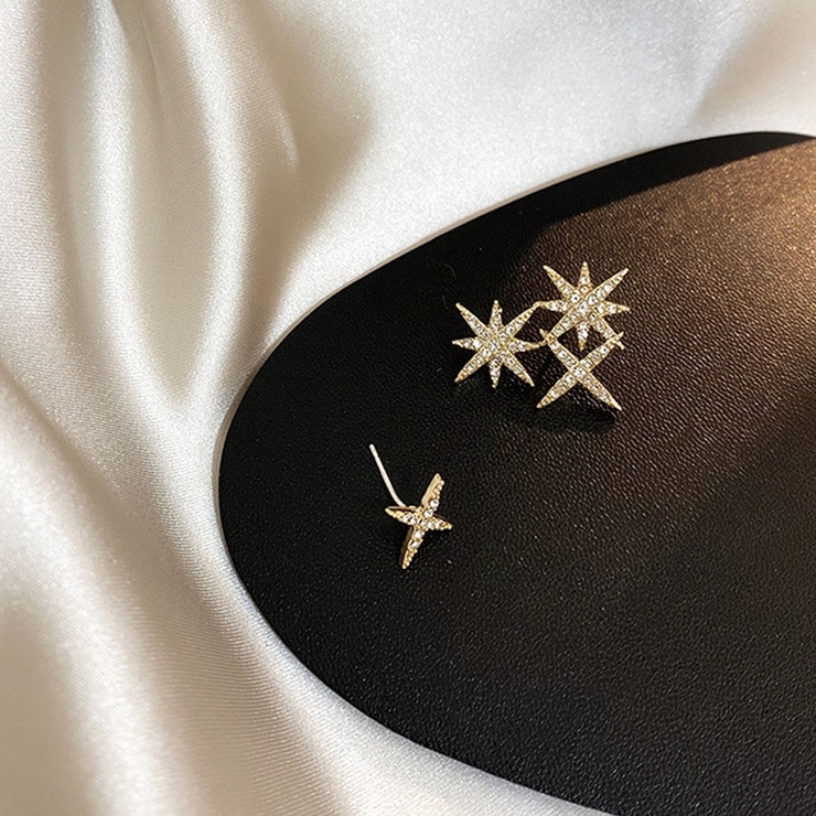ピアス 星 キラキラ[品番：JRKW0002728]｜shoppinggo