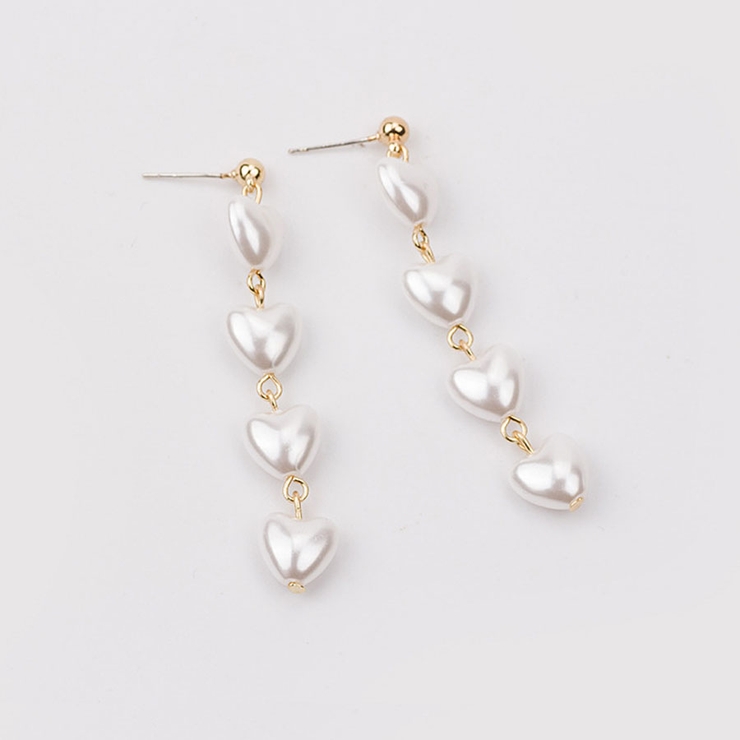 パールピアス 4連パール 揺れる[品番：JRKW0002223]｜shoppinggo