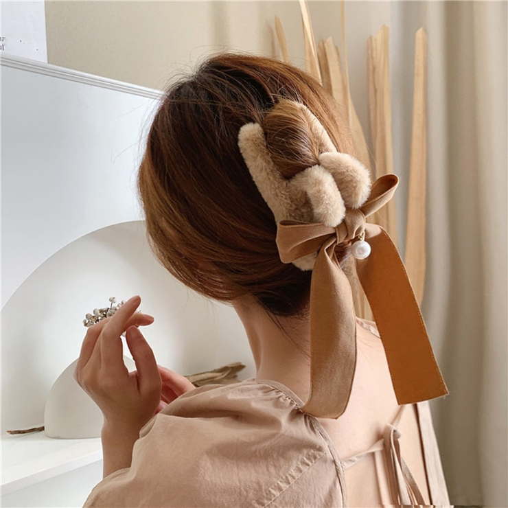 ヘア留め ヘアアクセサリー フェイクファーリボン付きバンスクリップ