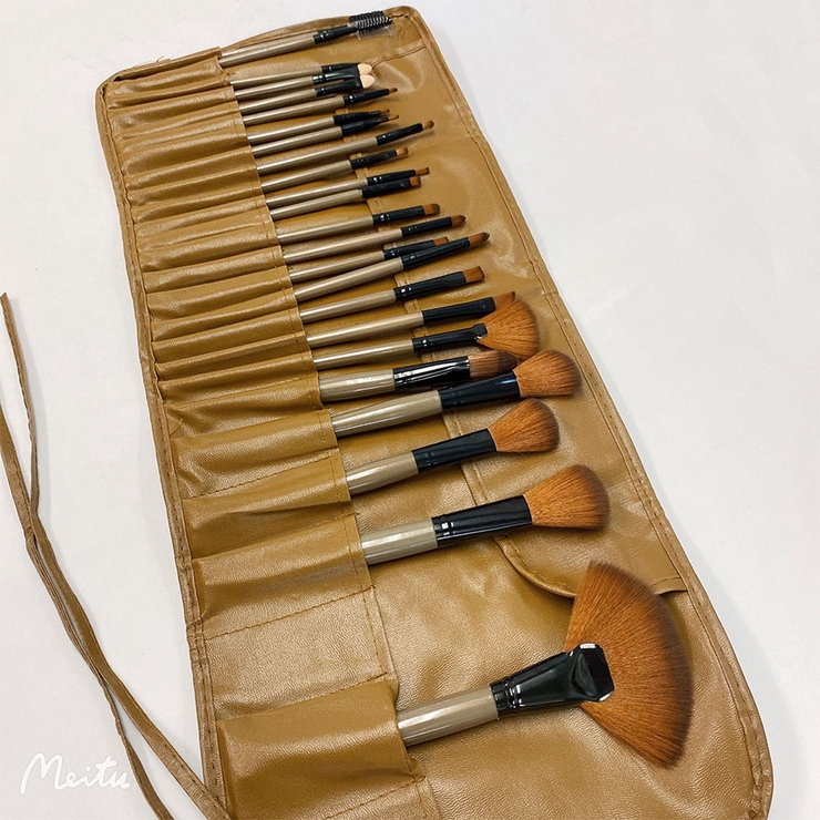 メイクブラシセット24本入り 収納ポーチ付き 化粧ブラシセット[品番