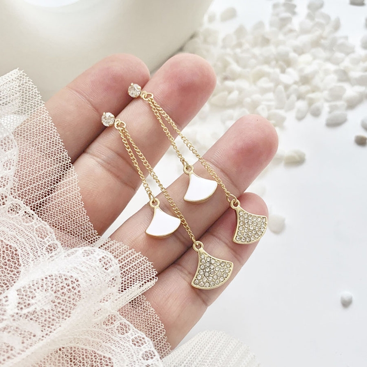 ロングピアス 扇形 揺れる | shoppinggo | 詳細画像3 