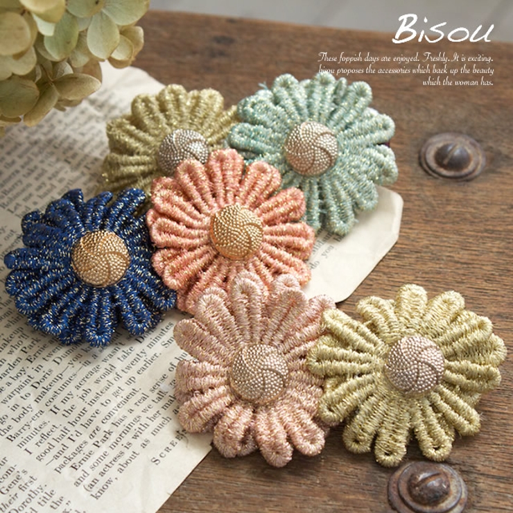 カラフルお花ヘアクリップ【ヘアクリップ フラワー ヘアアクセサリー | SOUBIEN | 詳細画像1 