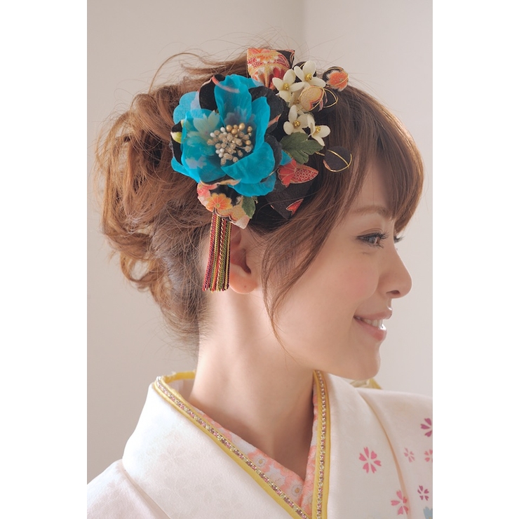 髪飾り 成人式 振袖向け 卒業式 袴 花 和柄 黒 青 着物 品番 Sbew Soubien ソウビエン のレディースファッション通販 Shoplist ショップリスト