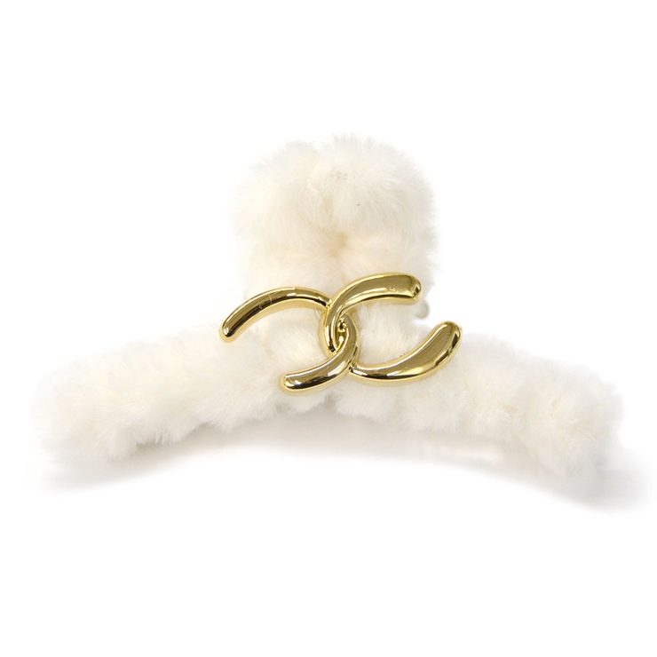 １．アイボリー×メタル | ヘアクリップ 大きめ ファー | terracotta