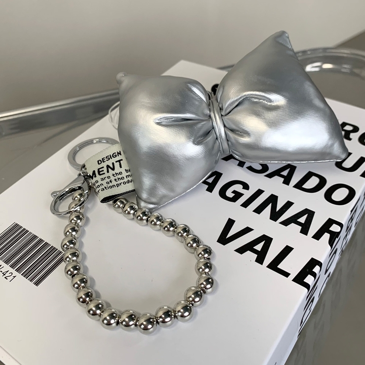 プックリリボンチャーム[品番：NHGW0004292]｜non-hedge （ノンヘッジ