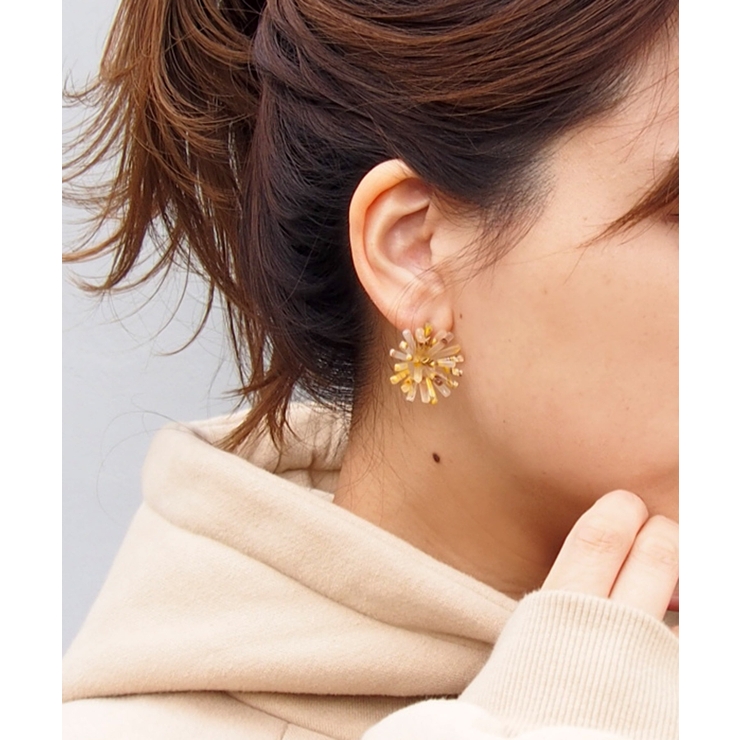 BAQLESS 花モチーフ スタッドピアス 2025春夏 BAQLESS 花モチーフ スタッドピアス 2025春夏 スタッドピアス