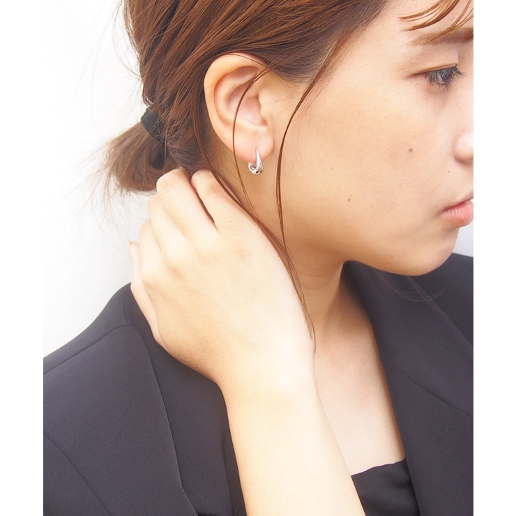 SALON 柔らかラインのプチピアス 厚メッキ | TRANSIT ACCSESSORY  | 詳細画像4 