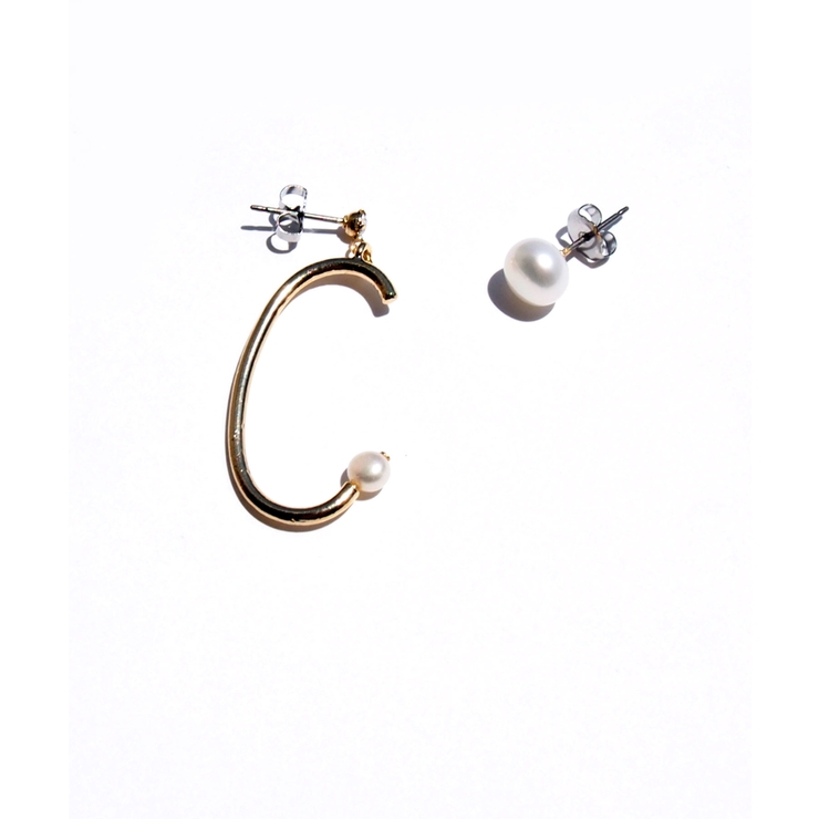 C | オリジナル ピアス イニシャル | TRANSIT ACCSESSORY 