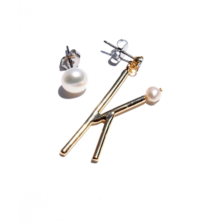 K | オリジナル ピアス イニシャル | TRANSIT ACCSESSORY 