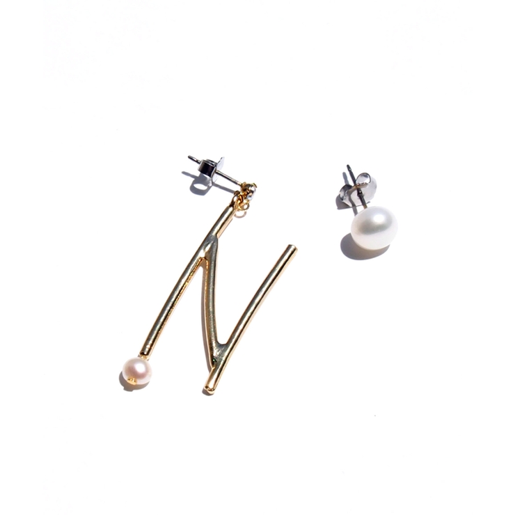 N | オリジナル ピアス イニシャル | TRANSIT ACCSESSORY 