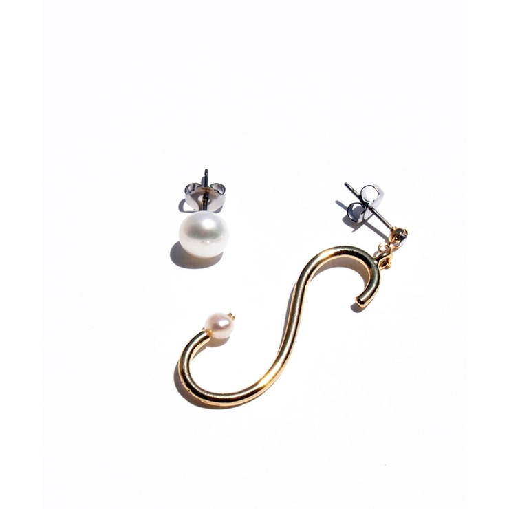 S | オリジナル ピアス イニシャル | TRANSIT ACCSESSORY 