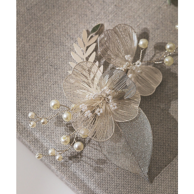 【SALE／37%OFF】 上品 リーフ フラワー 蕾 ヘアクリップ 結婚式 お呼ばれ ヘアピン