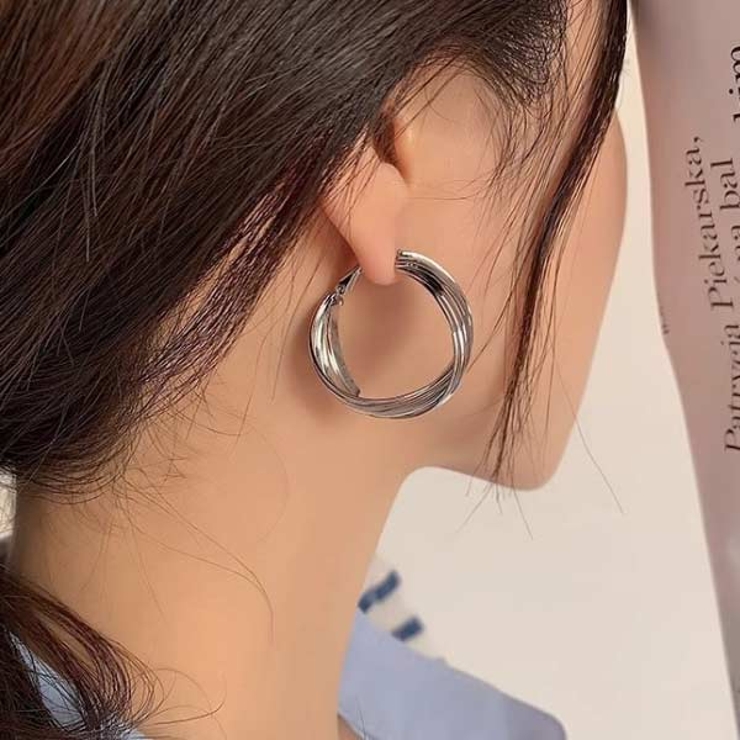 SLV(ピアス) | ツイスト フープ ピアス | VICTORIA