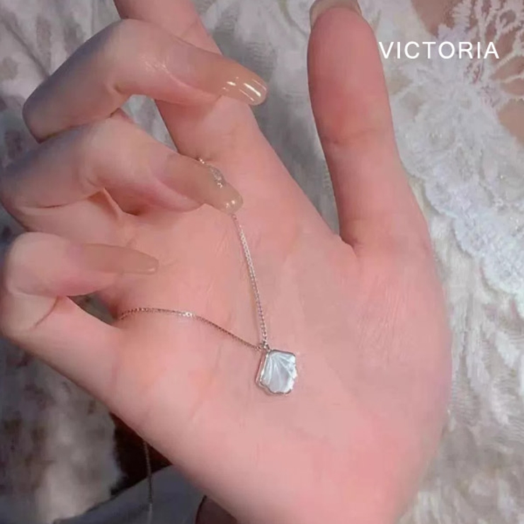 ネックレス レディース ホワイト | VICTORIA | 詳細画像8 