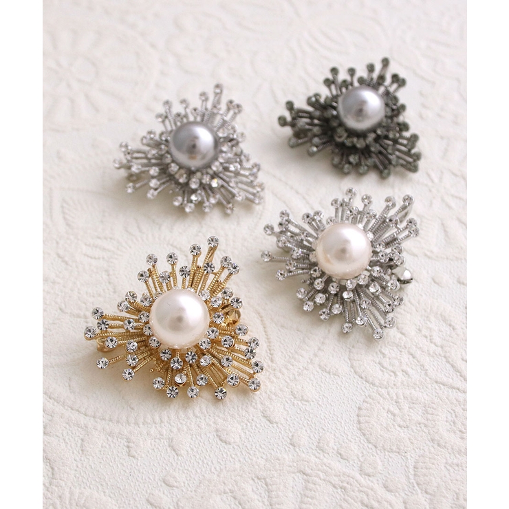 パール ストーンデザインブローチ スワロフスキー 小ぶり 品番 Vtna 神戸ヴァンテーヌ コウベヴァンテーヌ のレディースファッション通販 Shoplist ショップリスト