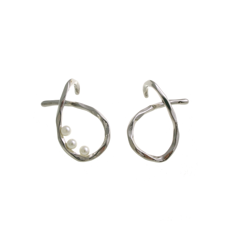 ニュアンスウェーブイヤーカフ パール アシンメトリー | VINGTAINE | 詳細画像3 