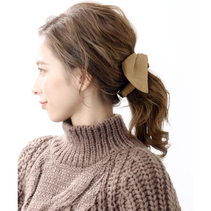 ベージュ | スエード調クロスリボンバナナクリップ ヘアアクセサリー オフィス | VINGTAINE