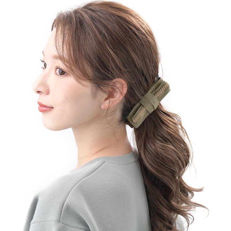 カーキ | ベーシックリボンバナナクリップ クラシカル スクエアリボン | VINGTAINE