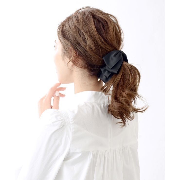 フリルトップリボンバナナクリップ サテン風 ヘアクリップ[品番