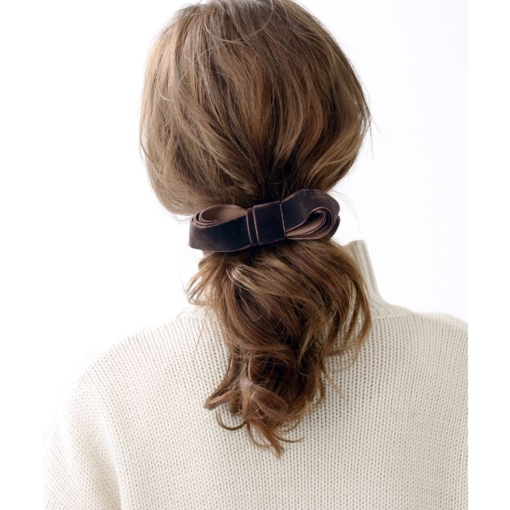 ブラウン | ベルベットツイストリボンバナナクリップ エレガント ヘアクリップ | VINGTAINE