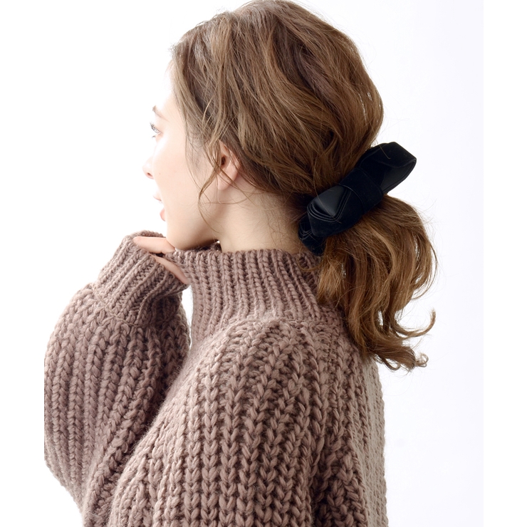 ブラック | ベルベットツイストリボンバナナクリップ エレガント ヘアクリップ | VINGTAINE
