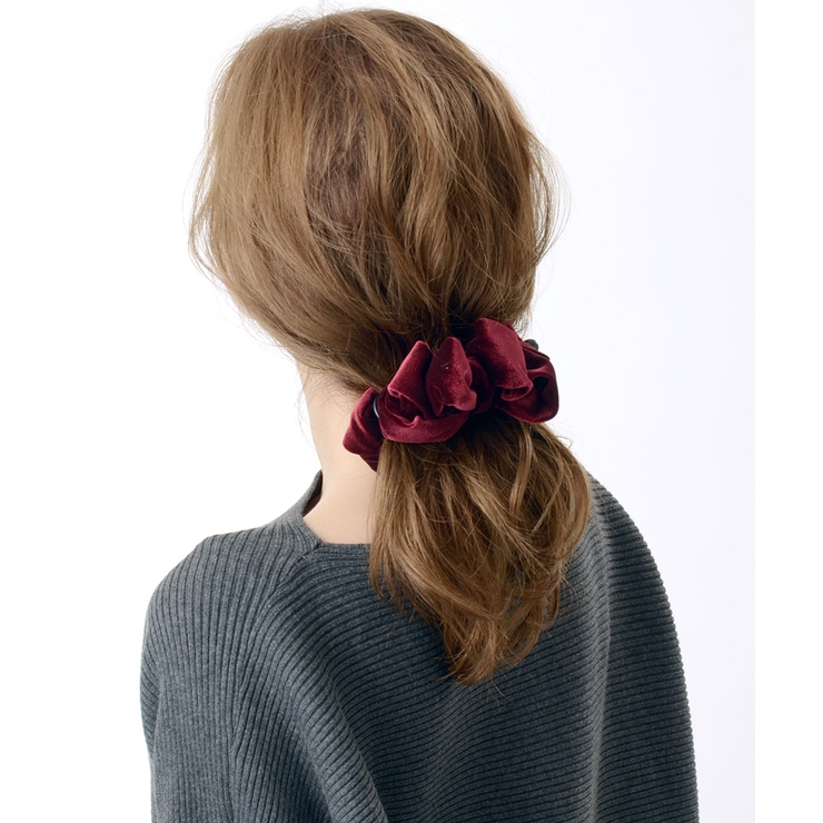 ボリュームベロアリボンバナナクリップ 秋冬 ヘアアクセサリー 品番 Vtna 神戸ヴァンテーヌ コウベヴァンテーヌ のレディースファッション通販 Shoplist ショップリスト