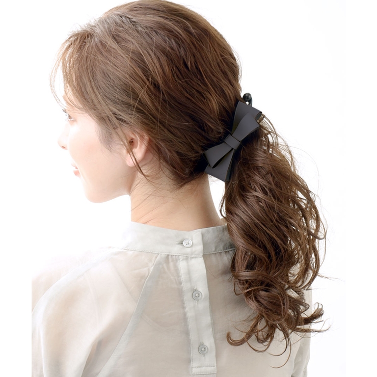 ダークグレー | フェイクレザーダブルリボンバナナクリップ ヘアアクセサリー ベーシック | VINGTAINE
