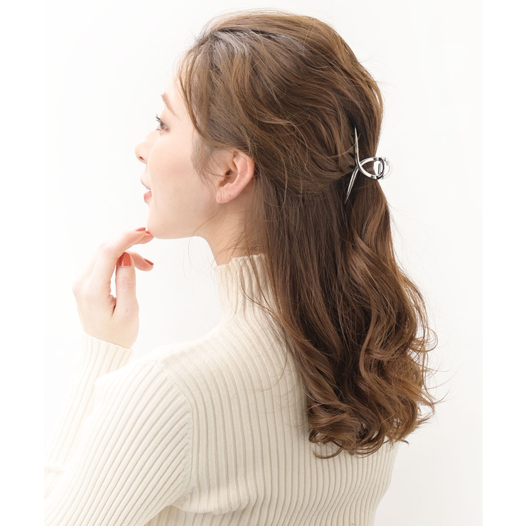 ツイストメタルバンスクリップ シンプル ヘアクリップ [品番：VTNA0004078]｜神戸ヴァンテーヌ（コウベヴァンテーヌ）のレディースファッション通販｜SHOPLIST（ショップリスト）