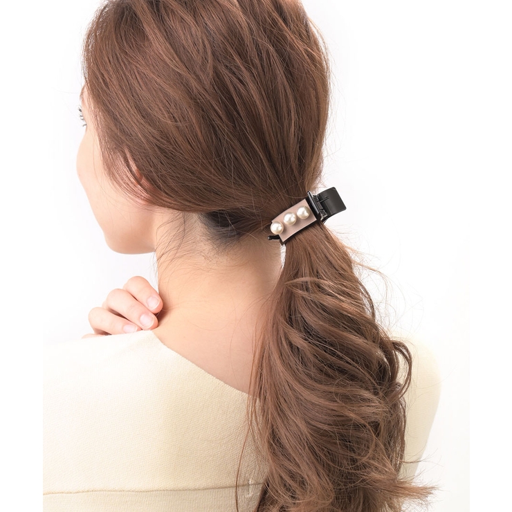 ピンクベージュ | ヘアクリップ 3粒 パール付き | VINGTAINE