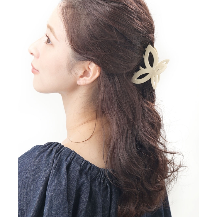 ホワイト | バンスクリップ フラワー くり抜き | VINGTAINE