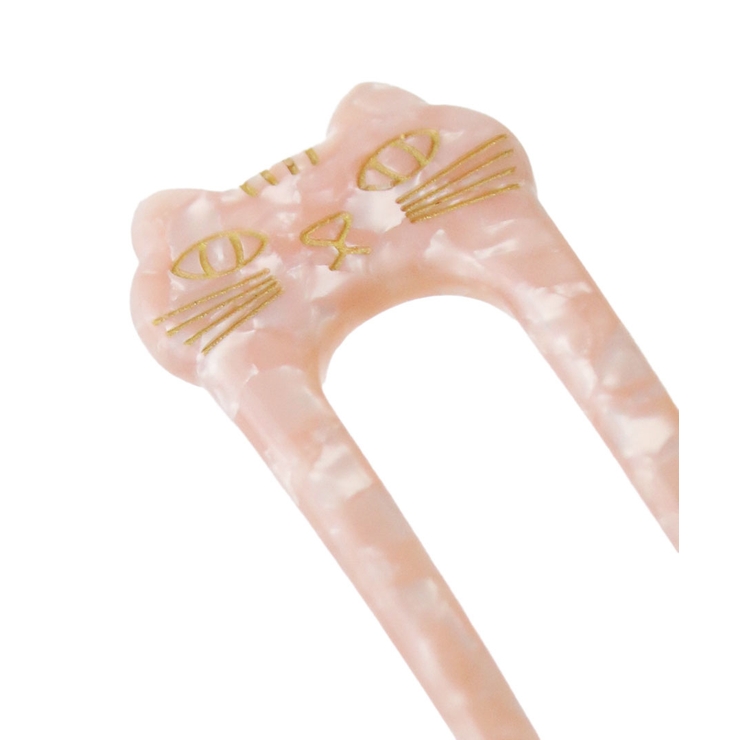 ピンク