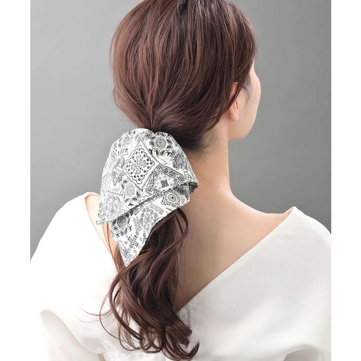 ホワイト | スクエアシュシュ 大人 上品 | VINGTAINE