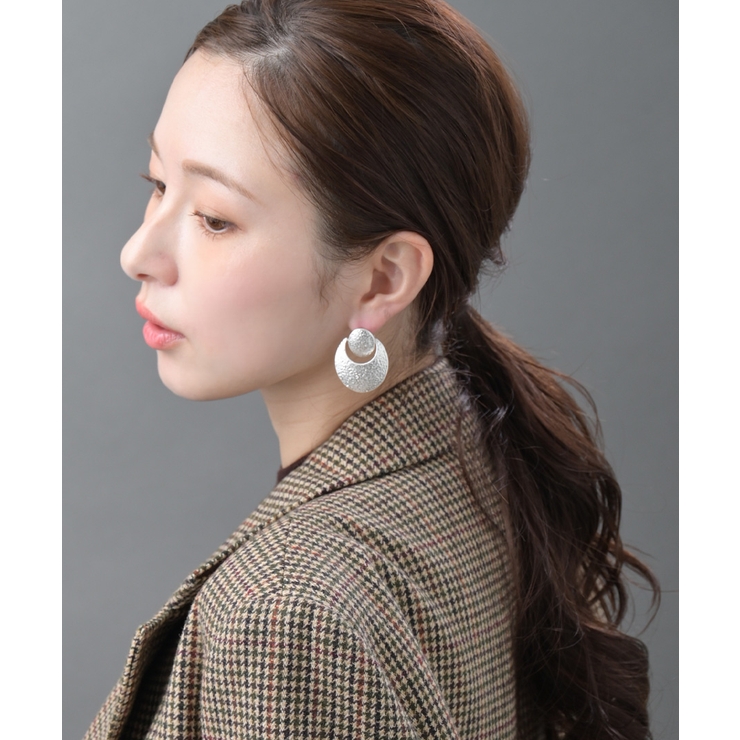 槌目加工メタルサークルピアス 大ぶり デザイン上品 | VINGTAINE | 詳細画像6 