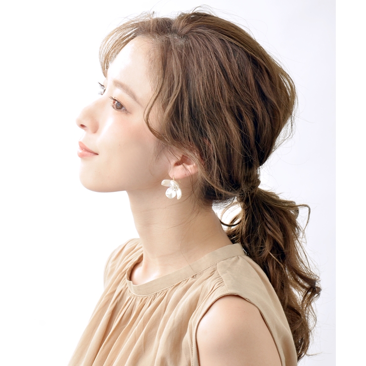 パール調フラワーフックピアス ビジュー ホワイト | VINGTAINE | 詳細画像6 