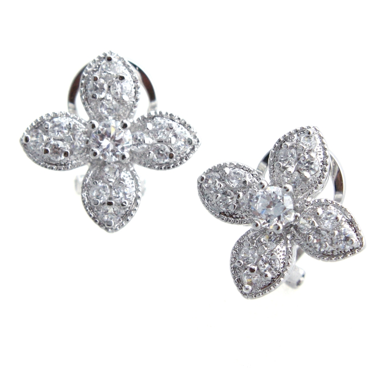 エレガントフラワーピアス イヤリング キュービックジルコニア | VINGTAINE | 詳細画像2 