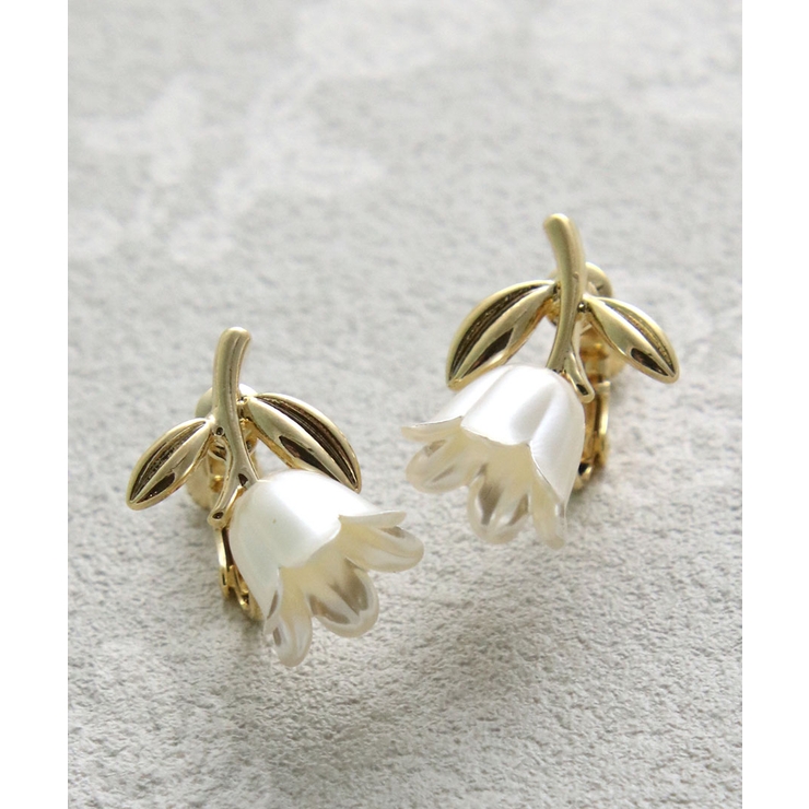 ホワイトフラワーピアス イヤリング パール調 | VINGTAINE | 詳細画像9 