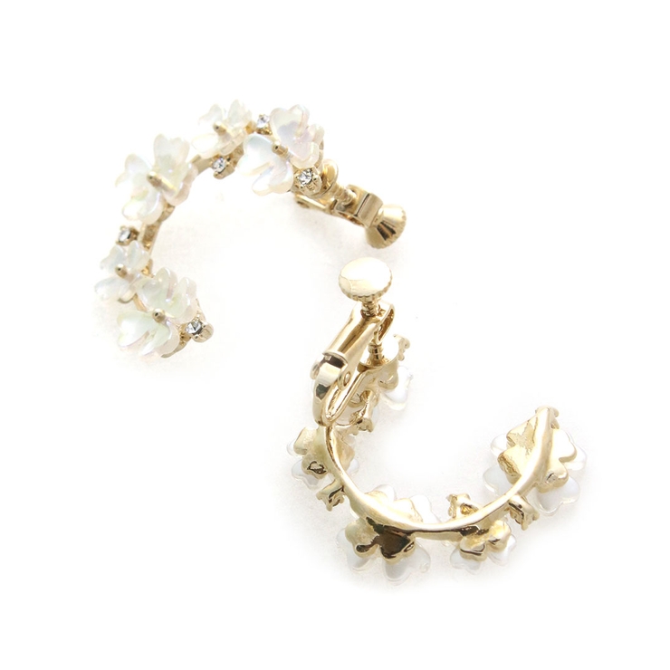 フラワーカーブピアス イヤリング 大人カジュアル | VINGTAINE | 詳細画像7 