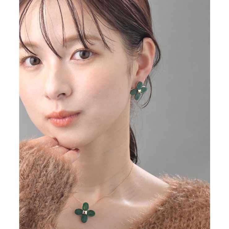 フラワーピアス イヤリング 大人可愛い | VINGTAINE | 詳細画像4 