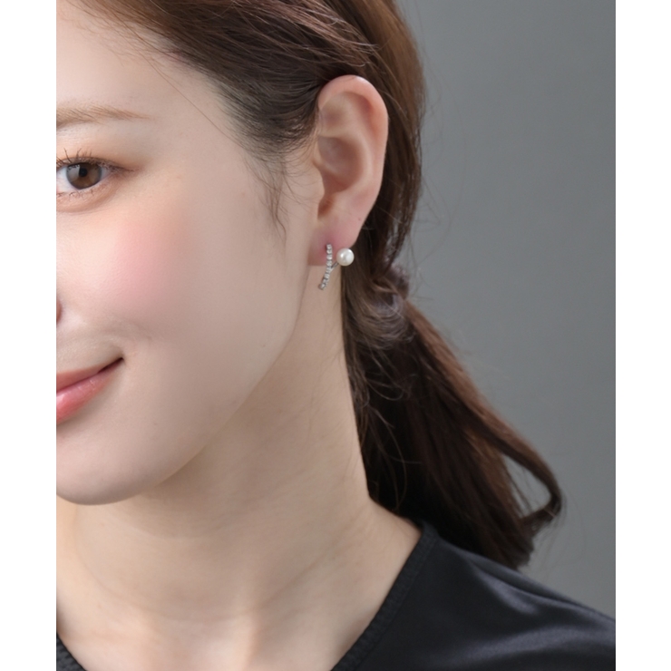 パール×ラインストーン ハーフフープピアス イヤリング | VINGTAINE | 詳細画像3 